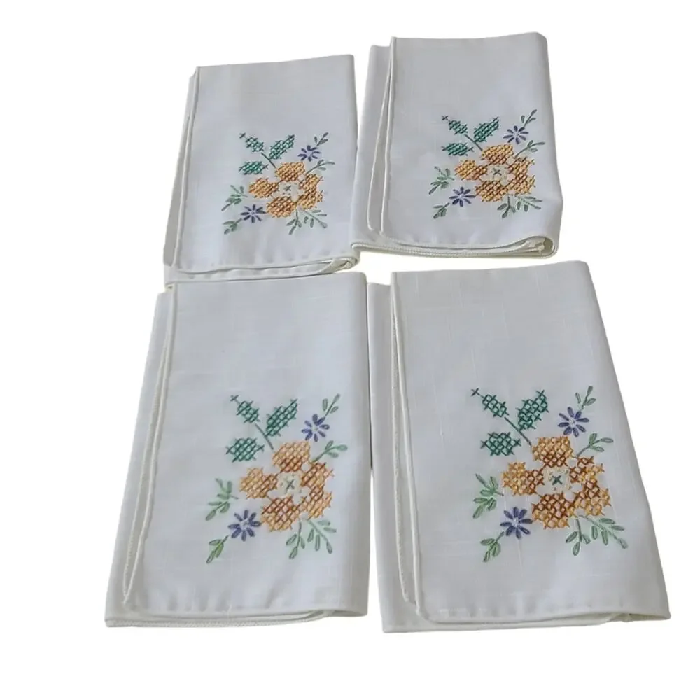 Vtg Hand Embroidered Floral Linen Placemats & Napkins Set Cottagecore Farmhouse
